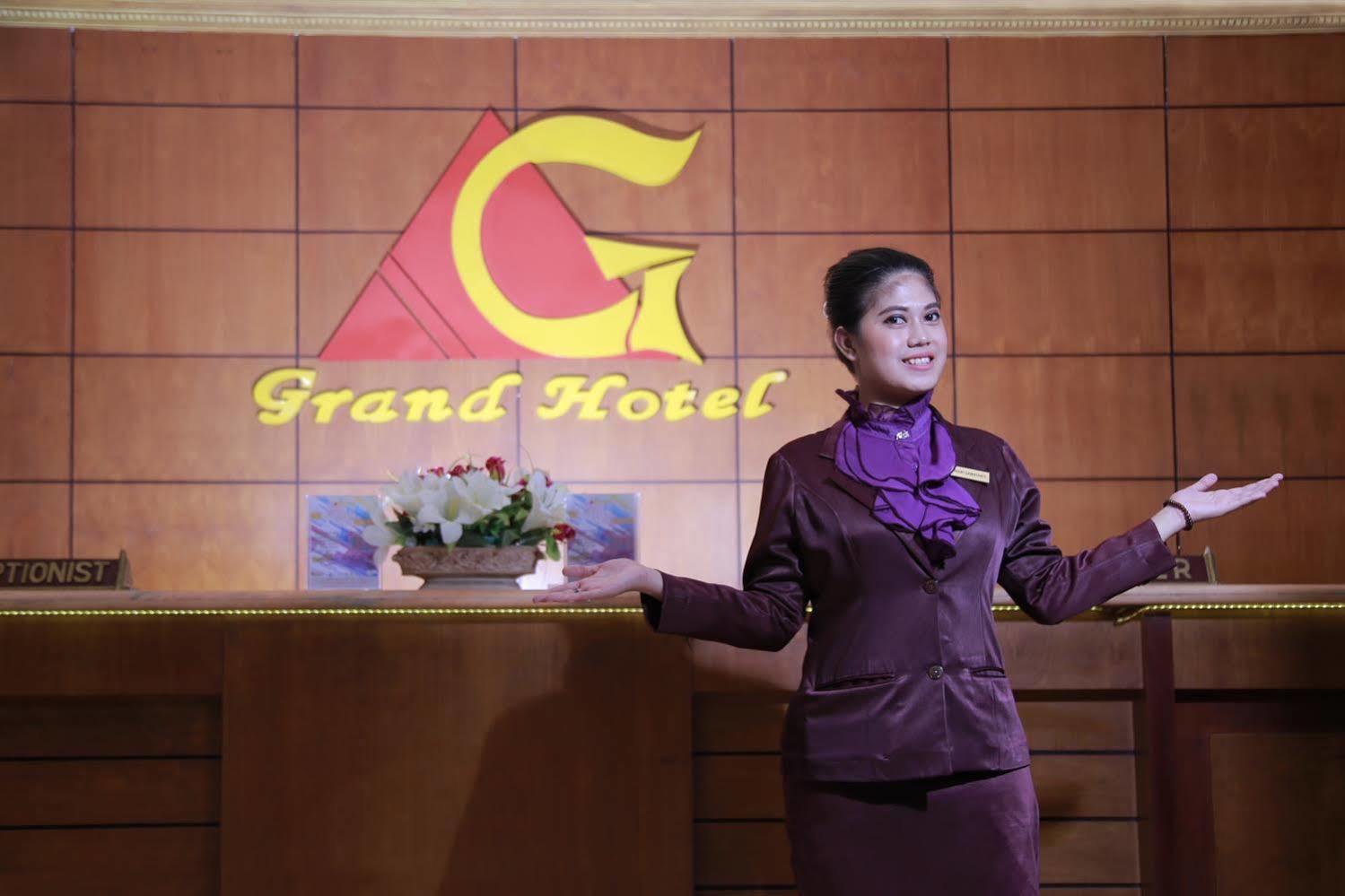 Grand Hotel Jambi Exterior photo